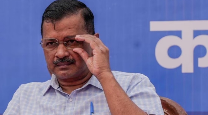 ആം ആദ്മി പാർട്ടിയിൽ പിളർപ്പ് ഭീഷണി; എംഎൽഎമാരെ നേരിട്ട് കണ്ട് കെജ്‌രിവാൾ