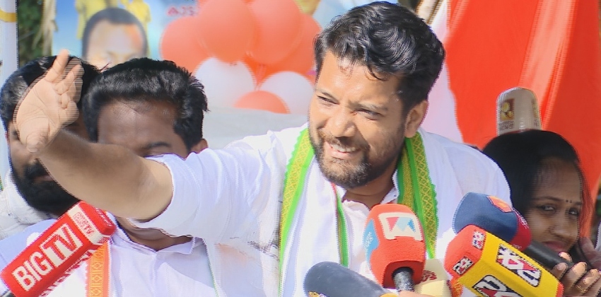വയനാട് ഫണ്ട് സുതാര്യം; കണക്ക് ബോധിപ്പിക്കാൻ തയ്യാർ; ഷാഫി പറമ്പിൽ