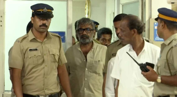 സംവിധായകൻ രഞ്ജിത്തിന്റെ ജാമ്യാപേക്ഷ നാളെ കോടതിയിൽ