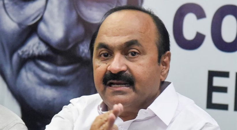കോൺഗ്രസിൽ മുഖ്യമന്ത്രിപ്പോര് മുറുകുന്നു; വി.ഡി. സതീശനായി അണികൾ തെരുവിൽ
