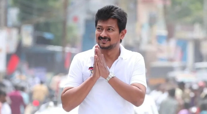 തമിഴ്‌നാട് രാഷ്ട്രീയത്തിൽ പുതിയ പോരാട്ടം: വിജയ് സർക്കാരിനെ നേരിടാൻ പ്രതിപക്ഷ നേതാവായി ഉദയനിധി സ്റ്റാലിൻ